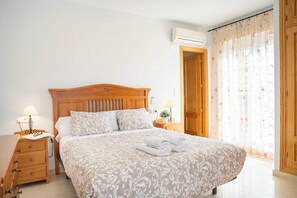 4 Schlafzimmer, Bügeleisen/Bügelbrett, Reisekinderbett, kostenloses WLAN