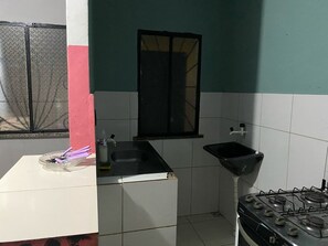 Private kitchen -  2-bedroom house with WiFi and AC in Manaus (Manaus)