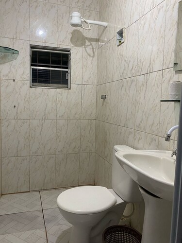  2-bedroom house with WiFi and AC in Manaus