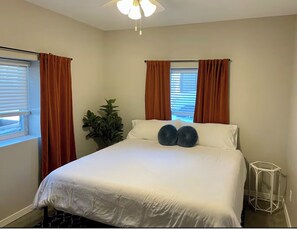 3 habitaciones, cuna de viaje, wifi y ropa de cama 