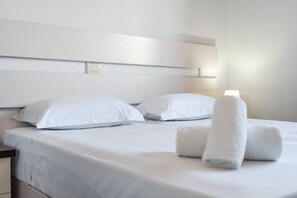 Apartment, Smoking | 1 bedroom - Serene Studio With Balcony Golem (Golem)