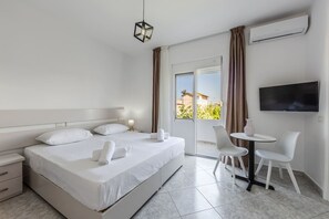 Apartment, Smoking | 1 bedroom - Serene Studio With Balcony Golem (Golem)