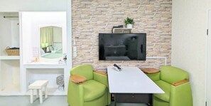 Basic Twin Room, Non Smoking | Iron/ironing board, free WiFi - Avenue Koza Hotel (Okinawa)