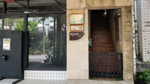 施設の正面