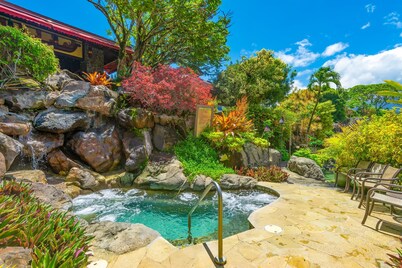 Top-Floor Ocean View Resort 3BR +Beach +A/C +Pool