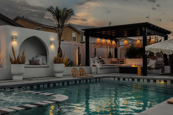 Een verwarmd zwembad