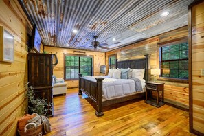 2 sovrum, skrivbord, strykjärn/strykbräda och gratis wi-fi