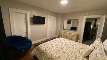 2 soverom, strykejern/-brett, wi-fi (inkludert) og sengetøy