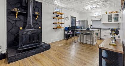 Charming 2-bedroom bungalow near downtown Atlanta