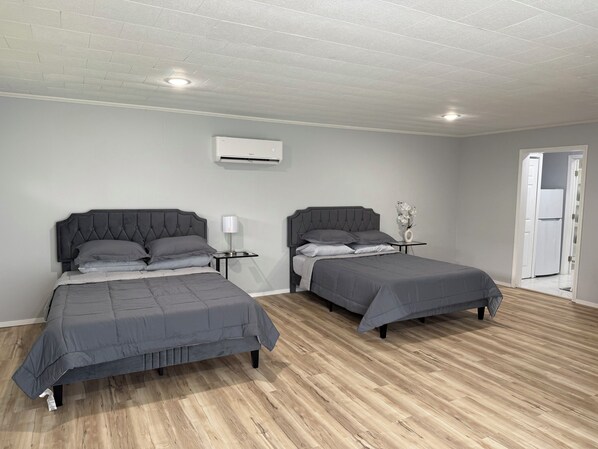 1 Schlafzimmer, Bügeleisen/Bügelbrett, kostenloses WLAN, Bettwäsche