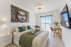 Iron/ironing board, free WiFi, bed sheets