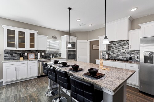 Stylish and Spacious Farmhouse Retreat with all Comforts