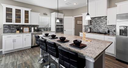 Stylish and Spacious Farmhouse Retreat with all Comforts