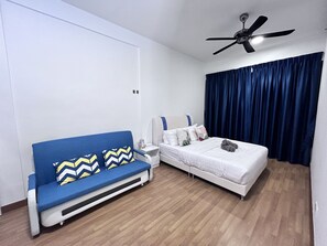2 chambres, fer et planche à repasser, Wi-Fi, draps fournis