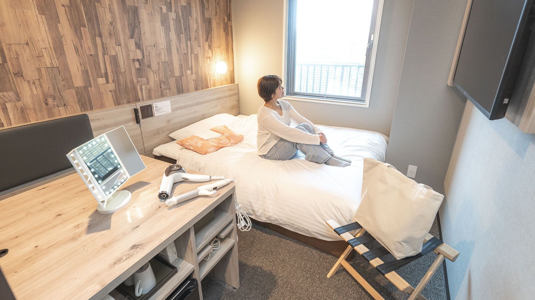 โต๊ะทำงาน, เตารีด/โต๊  ะรีดผ้า, Wi-Fi ฟรี