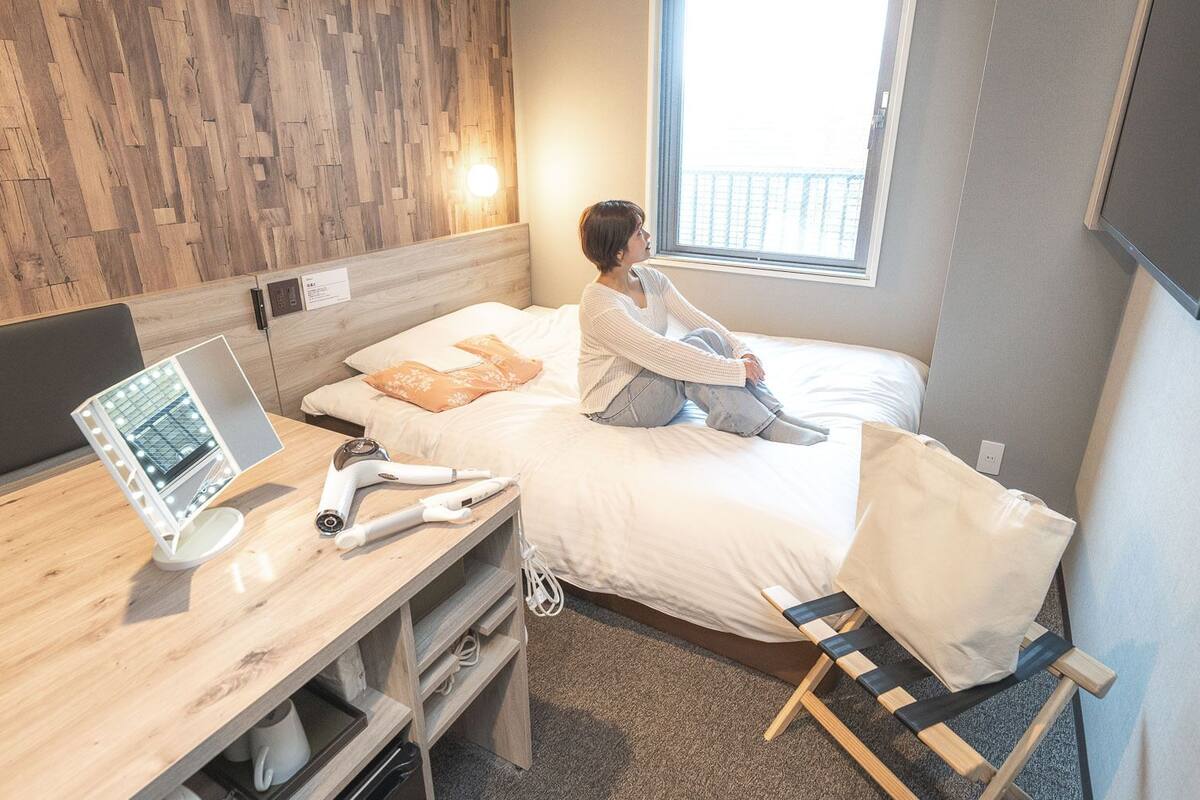 Bureau, fer et planche à repasser, Wi-Fi gratuit