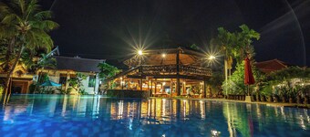 The central lovina hotel & restaurant