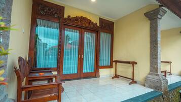 Superior Double Room, Pool View | Terrace/patio