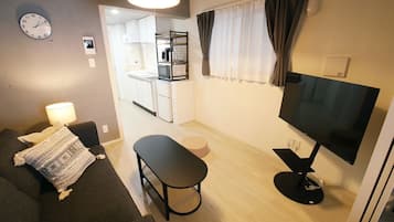 Basic Apartment | 1 bedroom, blackout drapes, iron/ironing board, free WiFi