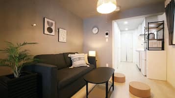 Basic Apartment | 1 bedroom, blackout drapes, iron/ironing board, free WiFi