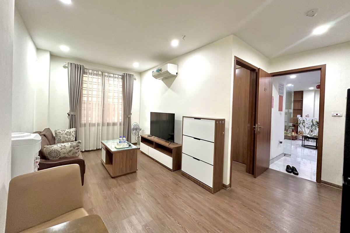 Economy Apartment | Living area