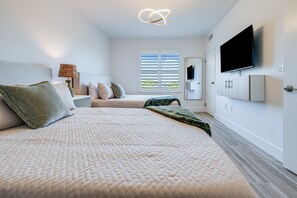 1 habitación, tabla de planchar con plancha, wifi gratis y ropa de cama