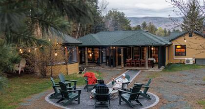 Sleeps 16+Hottub+Sauna+Pet Friendly+7 Min to Skiing