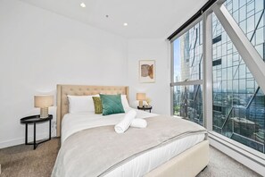 2 quartos, ferros/tábuas de passar roupa, Wi-Fi, roupa de cama