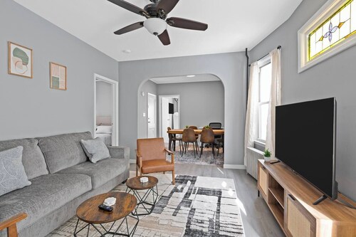 Cozy Home, 19 min to NYC, 3 Car Driveway, Cozy Home, 19 min to NYC, 3 Car Driveway