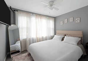 3 slaapkamers, een strijkplank/strijkijzer, reisbedje, wifi