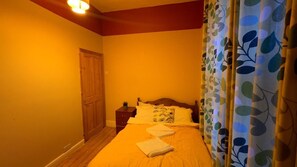 7 bedrooms, iron/ironing board, WiFi, bed sheets