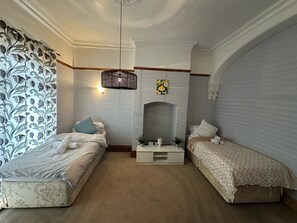 7 bedrooms, iron/ironing board, WiFi, bed sheets