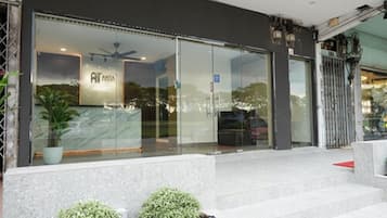 Mặt tiền nơi lưu trú