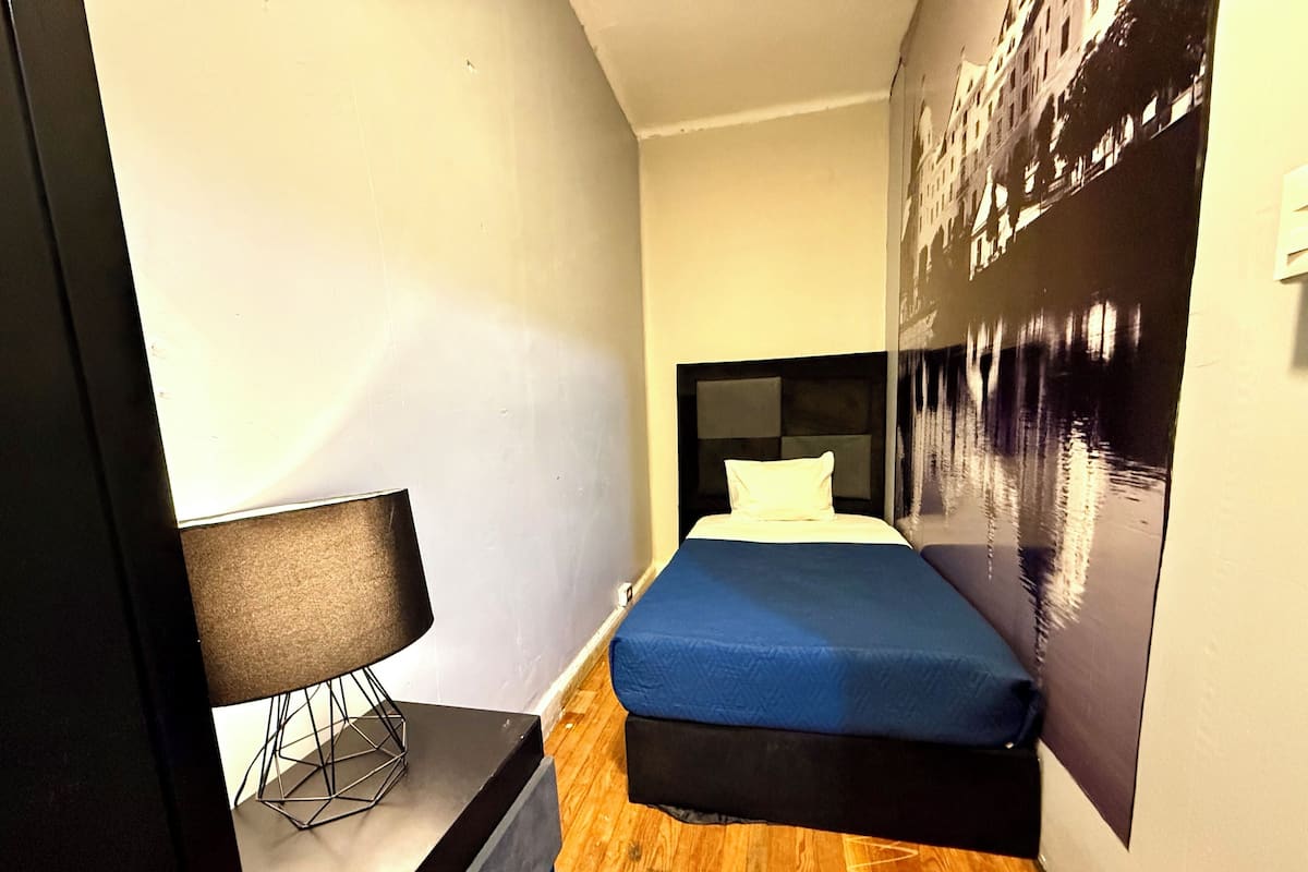 Eenpersoonskamer, gedeelde badkamer | Gratis wifi, beddengoed