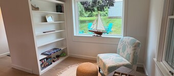 Boat slip, waterfront,newly renovated, near beaches & Newburyport. Pet-Friendly!