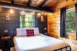 4 chambres, fer et planche à repasser, Wi-Fi, draps fournis