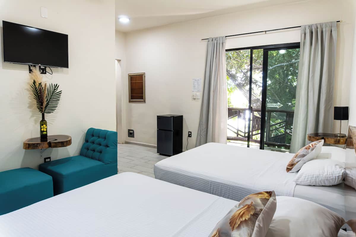 Deluxe-Suite, 2 Schlafzimmer, Verbindungszimmer | Hochwertige Bettwaren, Daunenbettdecken, kostenloses WLAN, Bettwäsche