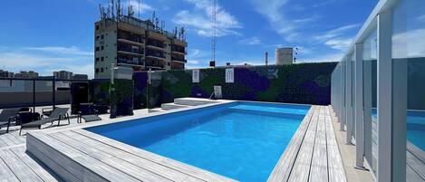 Alberca al aire libre por temporada