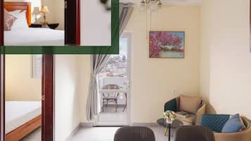 Standard Apartment, Balcony, Garden View | Item bar mini percuma, kalis bunyi, seterika/papan seterika
