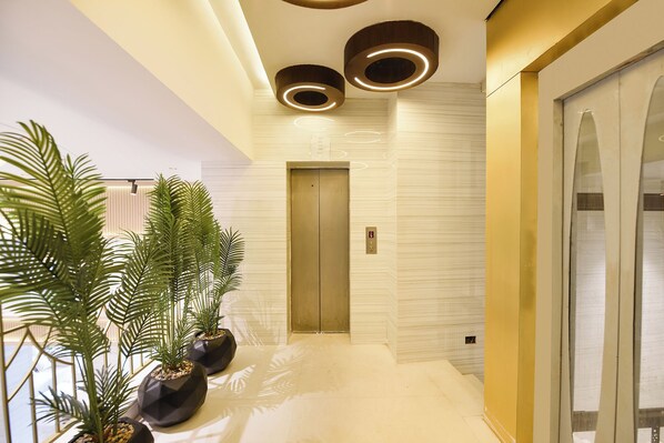 Lift - Fabhotel Ronald Inn (Faridabad)