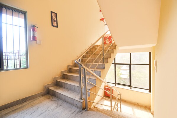 Lobby - FabHotel Seven Inn 3.0 - Nr. Care Hospital (Bhubaneshwar)