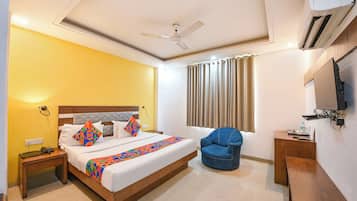 Egyptian cotton sheets, premium bedding, in-room safe, soundproofing