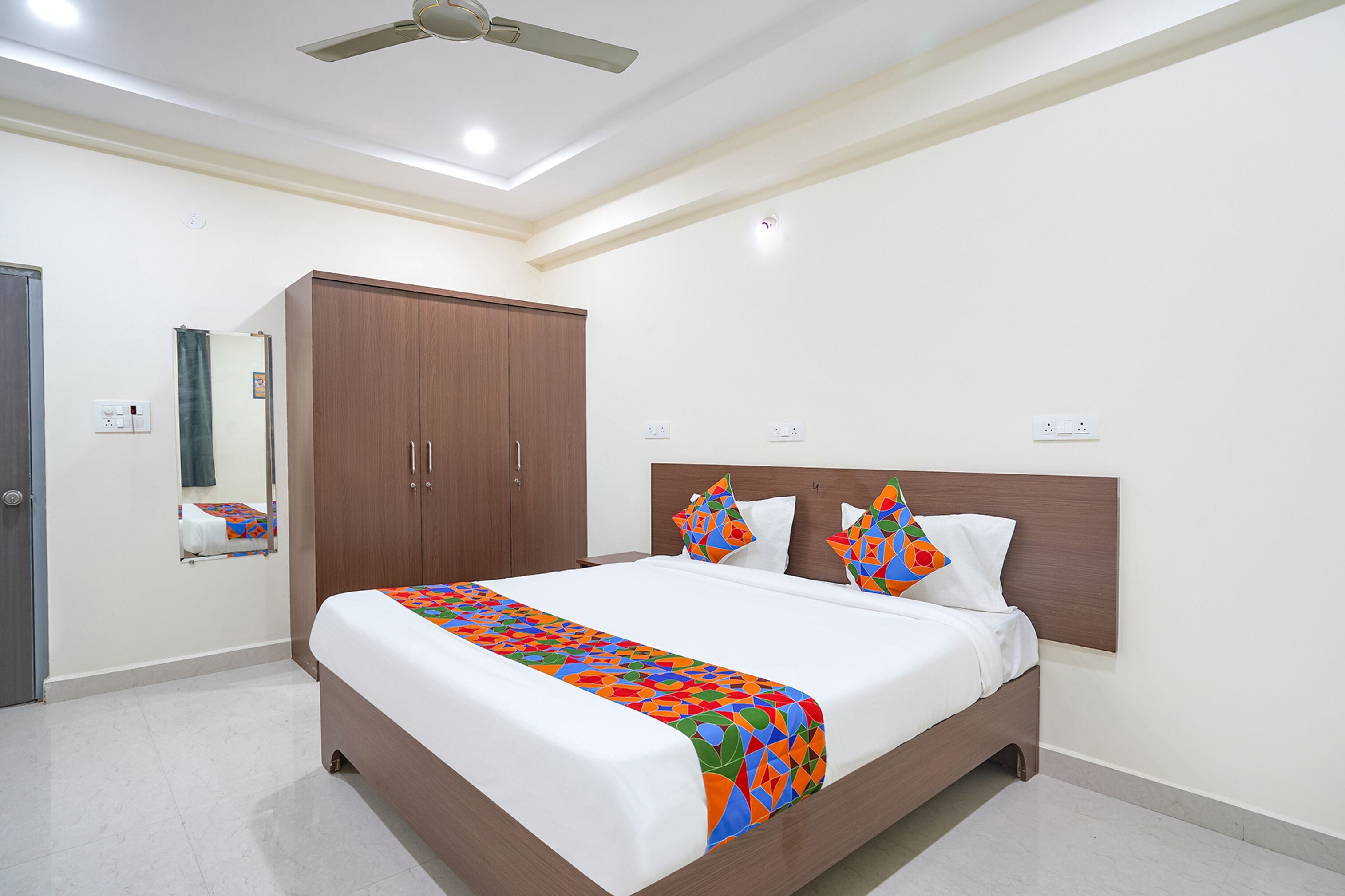 Rom – premium | Sengetøy i egyptisk bomull, sengetøy av topp kvalitet og safe på rommet