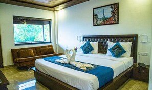 Deluxe Room | Egyptian cotton sheets, premium bedding, in-room safe, free WiFi - Fabhotel Prime La Gracia Resort (Morjim)