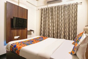 Egyptian cotton sheets, premium bedding, in-room safe