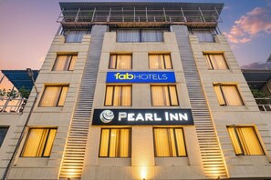 Exterior - FabHotel Executive Pearl Inn - Nr. Twin tower (Pune)