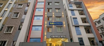 Fabhotel Aig Broholic
