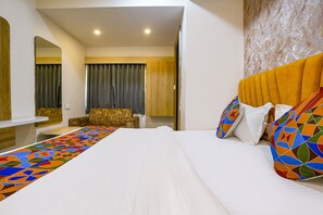 Lakens van Egyptisch katoen, luxe beddengoed, een kluis op de kamer