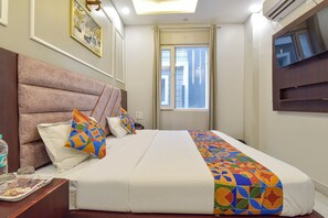 Egyptian cotton sheets, premium bedding, in-room safe, free WiFi - Fabhotel Mahadev Palace (Haridwar)