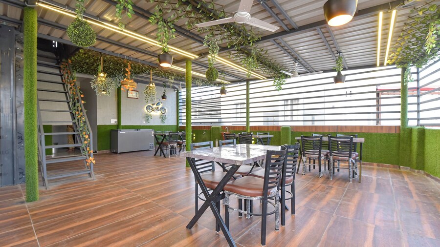 Fabhotel Mahadev Palace